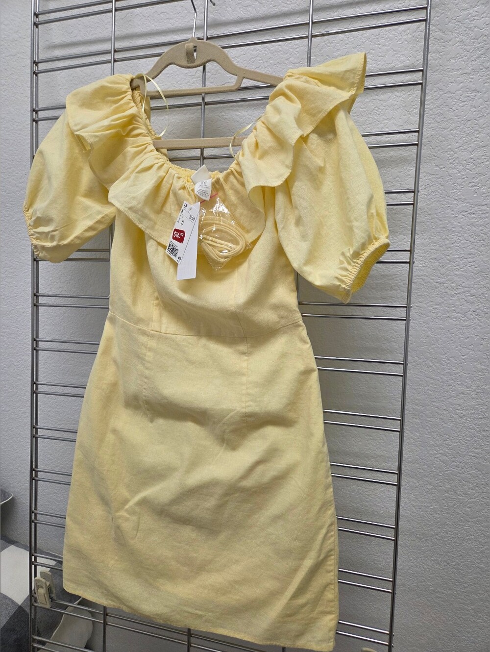 H&M Light Yellow Ruffle Puff-Sleeve Dress
